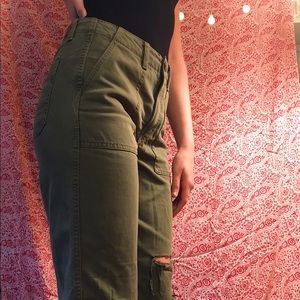 american eagle green boyfriend jeans